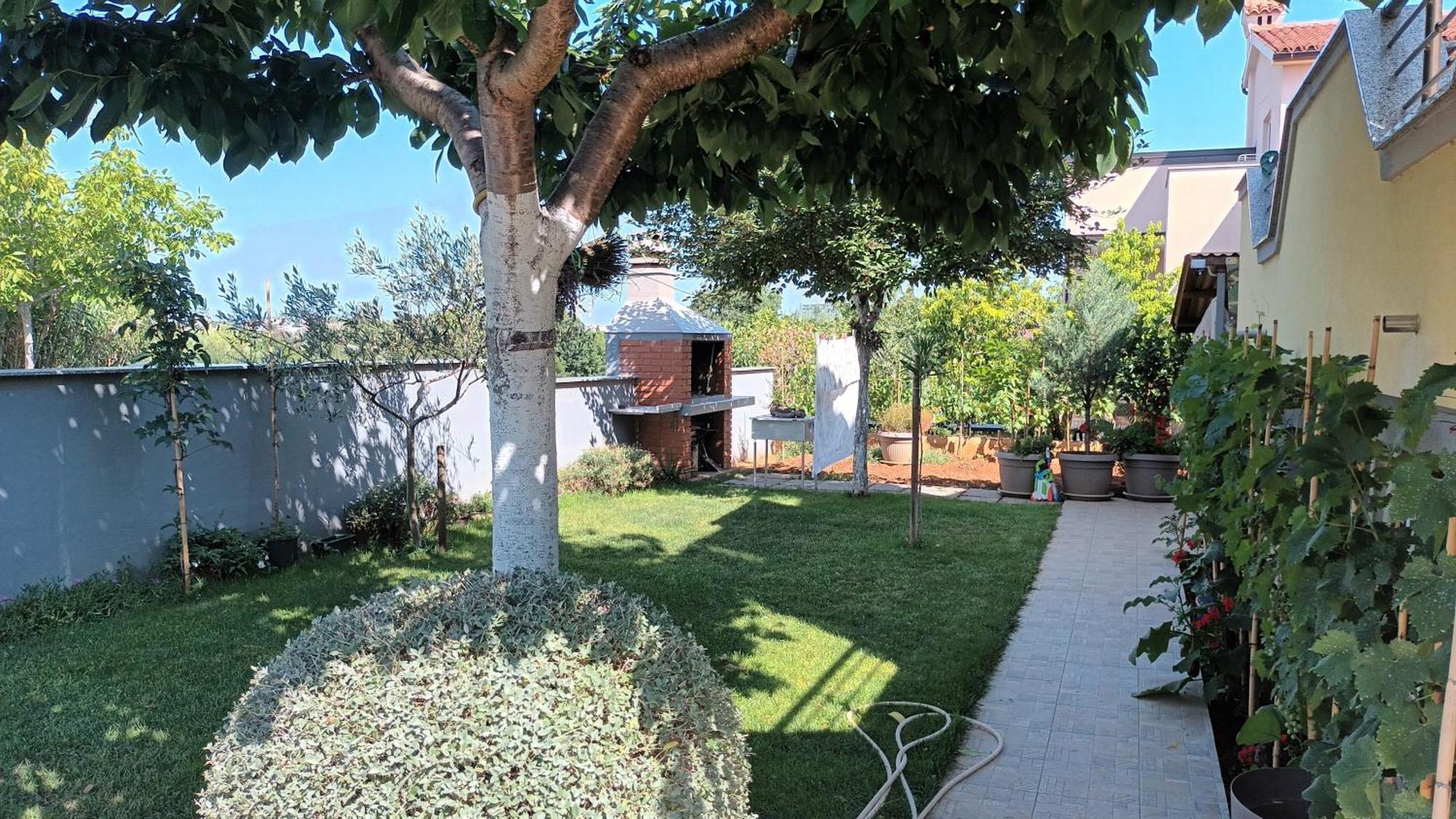 Apartments Monte Magno Pula Exterior photo